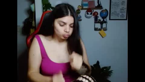 Karoll online show from 6, 3, 2025