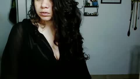 Karoll online show from 7, 10, 2025