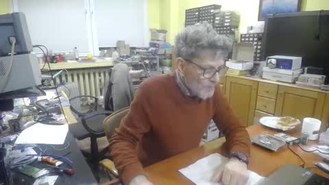 Snapshot of korek24hot chatting on 1, 12, 2025 Korek online show from 1, 12, 2025