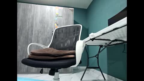 Snapshot of koto420 chatting on 6, 1, 2025 Koto Bombon online show from 6, 1, 2025