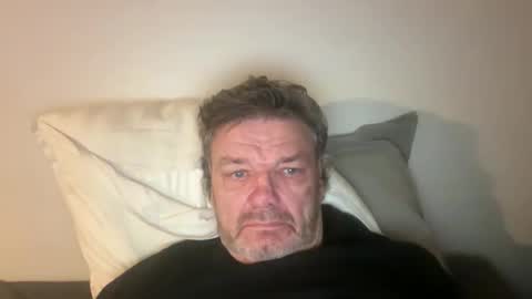 kovapoika online show from 16, 10, 2025