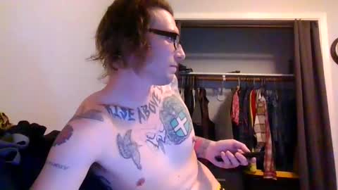 Snapshot of krasher2313 chatting on 26, 2, 2025 hard hung horny online show from 26, 2, 2025