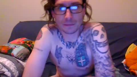 Snapshot of krasher2313 chatting on 1, 3, 2025 hard hung horny online show from 1, 3, 2025