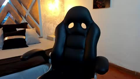Snapshot of kraven_lust chatting on 27, 5, 2026 Kraven online show from 27, 5, 2026