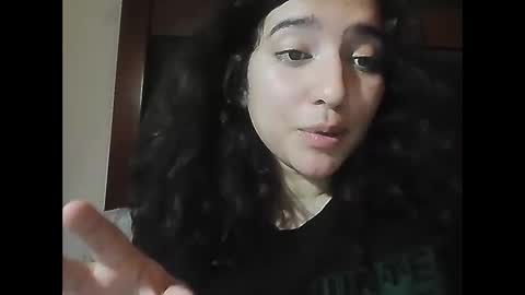 Snapshot of kreepyh0e_ chatting on 11, 6, 2026 kreepyh0e_ online show from 11, 6, 2026