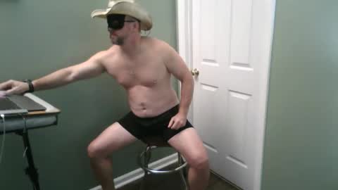 Snapshot of krglider chatting on 1, 12, 2025 BigKev online show from 1, 12, 2025