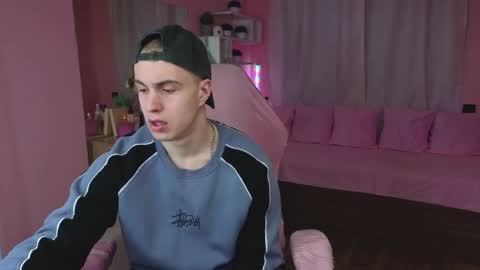 Snapshot of kris_braun chatting on 2, 3, 2026 kris_braun online show from 2, 3, 2026