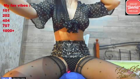 Snapshot of krisi_kiss chatting on 3, 1, 2025 KrisiFollow me  Thumb UP  online show from 3, 1, 2025