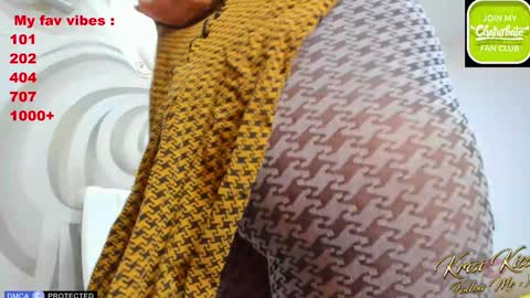 Snapshot of krisi_kiss chatting on 27, 1, 2025 KrisiFollow me  Thumb UP  online show from 27, 1, 2025