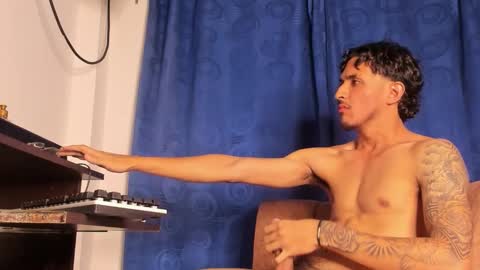 Snapshot of kriss_edwards chatting on 10, 2, 2026 Kriss online show from 10, 2, 2026