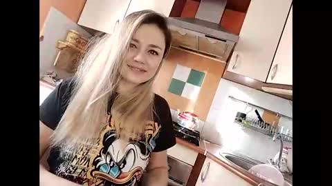 Snapshot of krisssexi chatting on 12, 1, 2025 KrissSexi online show from 12, 1, 2025