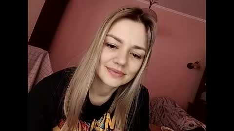 Snapshot of krisssexi chatting on 5, 2, 2025 KrissSexi online show from 5, 2, 2025