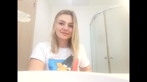 Snapshot of krisssexi chatting on 14, 2, 2025 KrissSexi online show from 14, 2, 2025