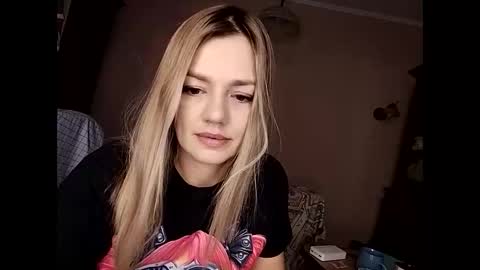 Snapshot of krisssexi chatting on 20, 2, 2025 KrissSexi online show from 20, 2, 2025