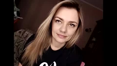 Snapshot of krisssexi chatting on 6, 3, 2025 KrissSexi online show from 6, 3, 2025