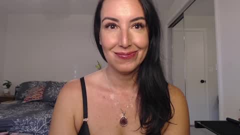 Krissy online show from 6, 12, 2024