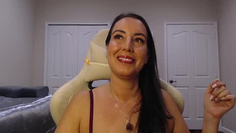 Krissy online show from 24, 12, 2024