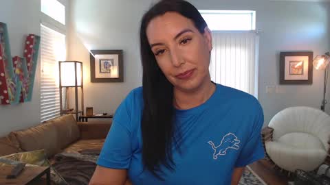 Krissy online show from 5, 1, 2025