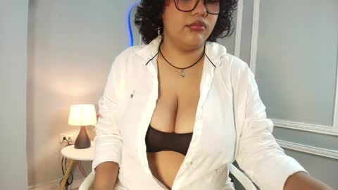 Snapshot of kristal_donne chatting on 9, 6, 2026 KRISTYN online show from 9, 6, 2026