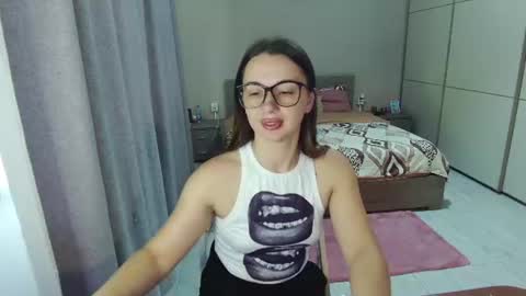 Snapshot of kristall_xxx chatting on 20, 6, 2026 twitter Annemarye 23 online show from 20, 6, 2026