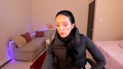 Snapshot of kristen_garner chatting on 20, 6, 2026 Sophia online show from 20, 6, 2026