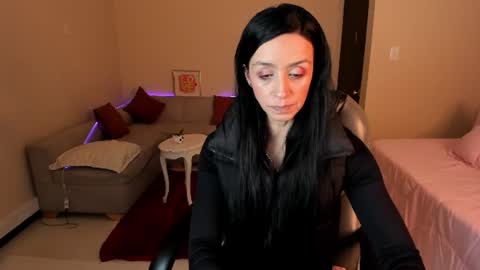 Snapshot of kristen_garner chatting on 6, 7, 2026 Sophia online show from 6, 7, 2026