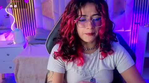 kristen_tay online show from 27, 3, 2026