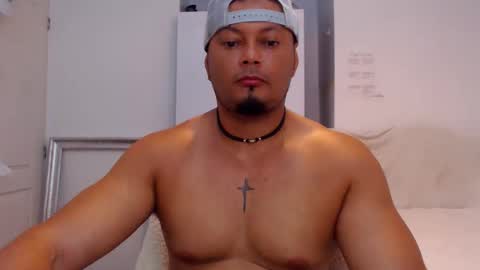 Snapshot of kristian_bi chatting on 15, 10, 2025 Kristian Mendoza online show from 15, 10, 2025