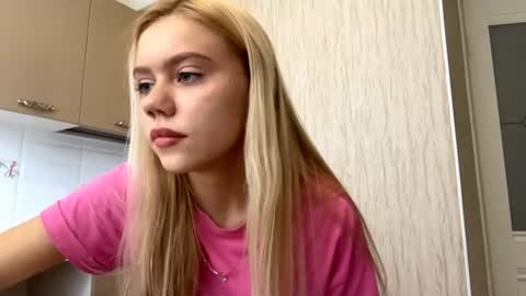 Snapshot of kristifelicien chatting on 12, 6, 2026 Blake online show from 12, 6, 2026