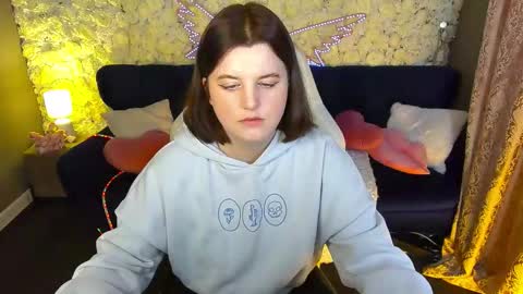 kristifoxy online show from 17, 3, 2026