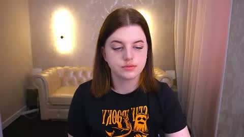 kristifoxy online show from 8, 7, 2026