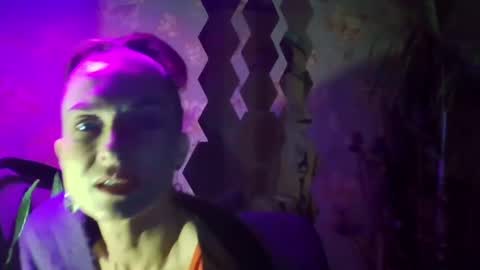 Snapshot of kristinagold44 chatting on 2, 1, 2025 Kristina online show from 2, 1, 2025