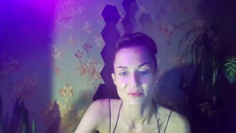 Snapshot of kristinagold44 chatting on 7, 2, 2025 Kristina online show from 7, 2, 2025