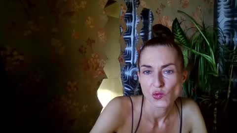 Snapshot of kristinagold44 chatting on 11, 2, 2025 Kristina online show from 11, 2, 2025
