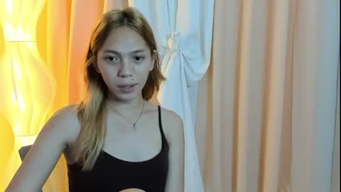 Snapshot of kristine_lux chatting on 21, 5, 2026 kristine online show from 21, 5, 2026