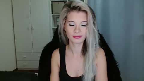 KristineAmore online show from 10, 11, 2025