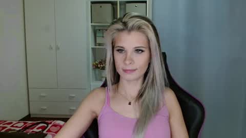 KristineAmore online show from 9, 2, 2026