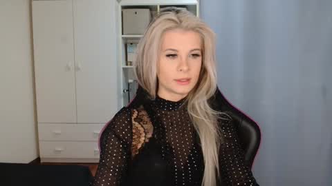 KristineAmore online show from 30, 3, 2026