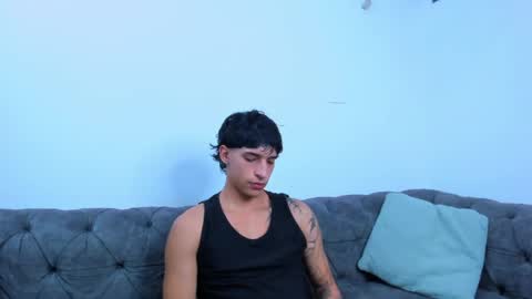 Kroy Wave  Muscle Tattoos Latino online show from 16, 5, 2026