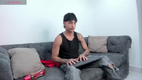 Snapshot of kroywave chatting on 4, 7, 2026 Kroy Wave Muscle Tattoos Latino online show from 4, 7, 2026
