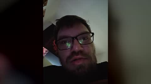 Snapshot of kryptoni18435 chatting on 7, 5, 2026 Tommy online show from 7, 5, 2026