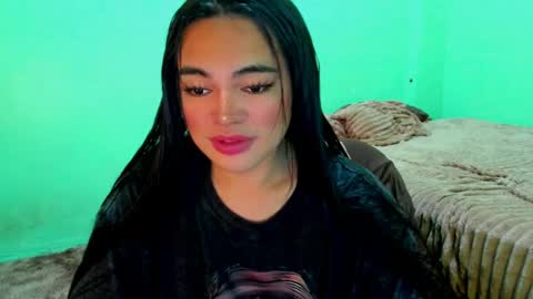 Snapshot of krystal_angel chatting on 16, 5, 2026 krystal_angel online show from 16, 5, 2026