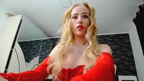 krystal desire online show from 9, 3, 2025