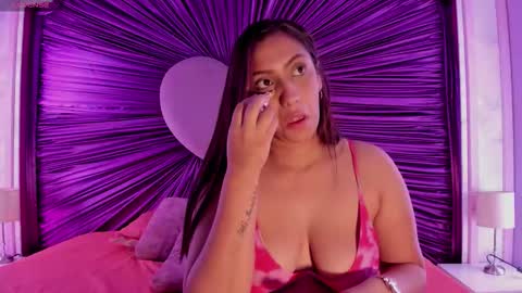 krystalswift_ online show from 1, 2, 2026