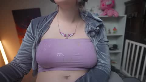 Snapshot of krystalsyxx chatting on 11, 2, 2025 Krystal Syx online show from 11, 2, 2025