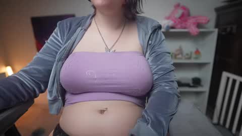 Snapshot of krystalsyxx chatting on 20, 2, 2025 Krystal Syx online show from 20, 2, 2025