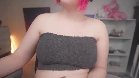 Krystal Syx online show from 7, 1, 2026