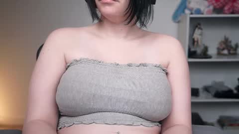 Krystal Syx online show from 12, 2, 2026