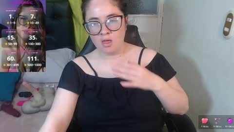 Snapshot of kryystaladams chatting on 8, 4, 2026 kryystaladams online show from 8, 4, 2026
