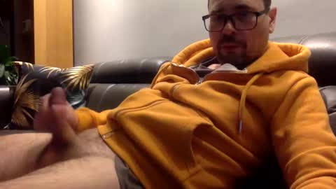 krzysztof1977 online show from 5, 2, 2026